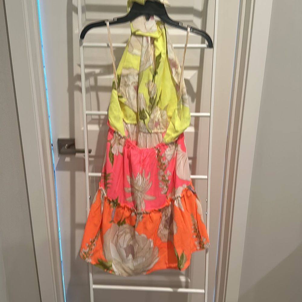 SOLD - FARM Rio Dress Size M - Picture 2 of 4
